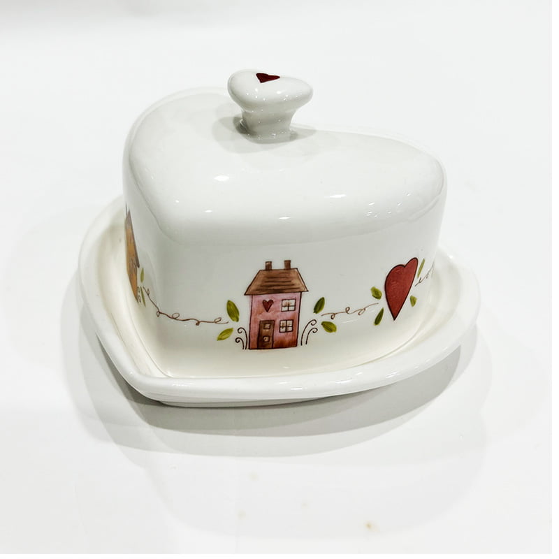 Mantegueira  de porcelana coração casinhas