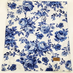 Trilho de mesa floral azul e branco
